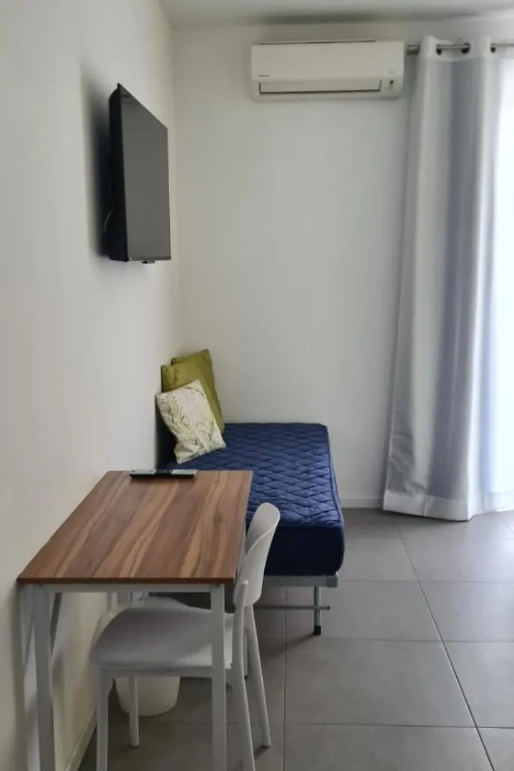 Il Melograno Hotel Peschiera del Garda 0*,  Italië