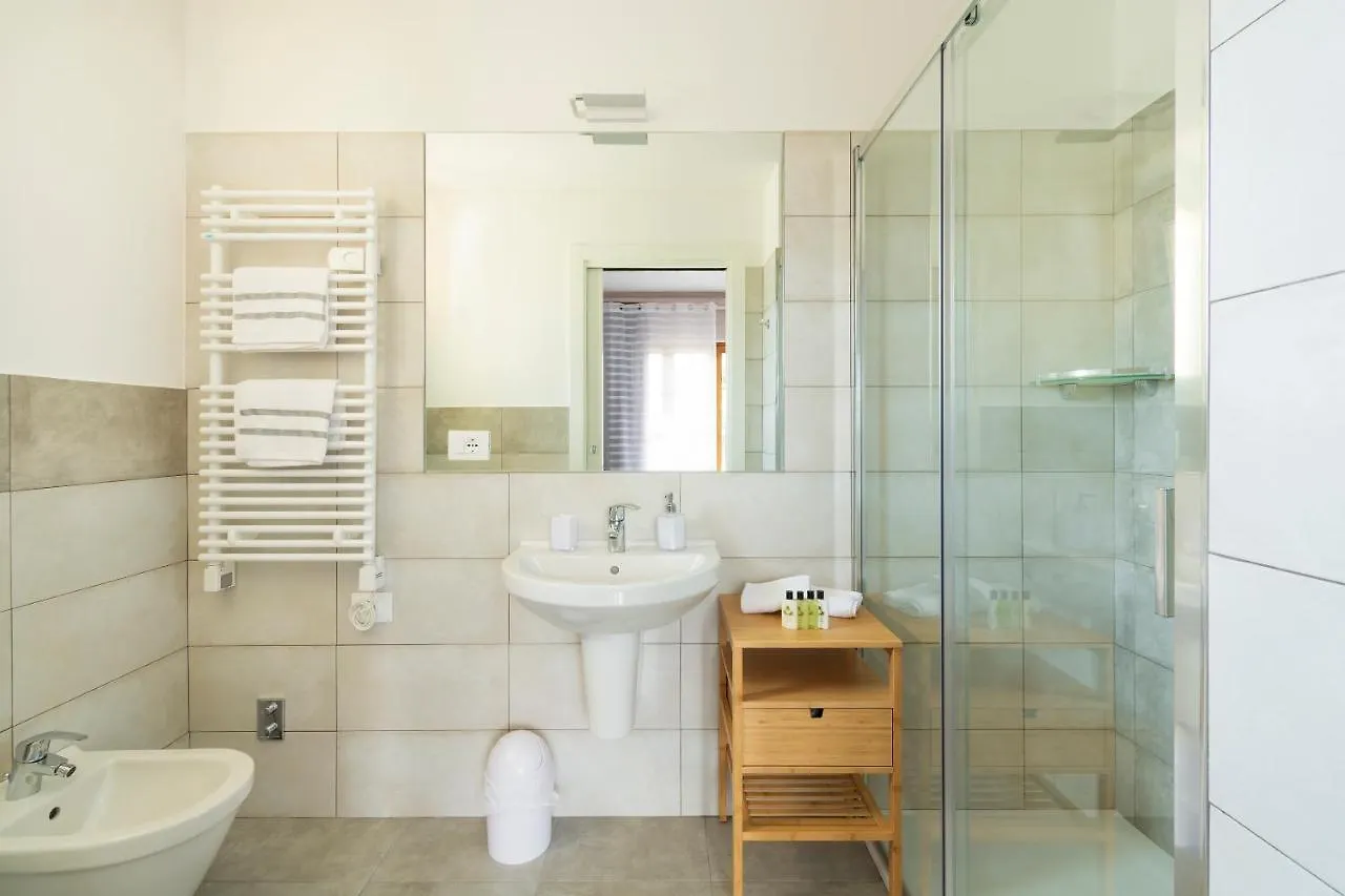 Il Melograno Hotel Peschiera del Garda 0*,