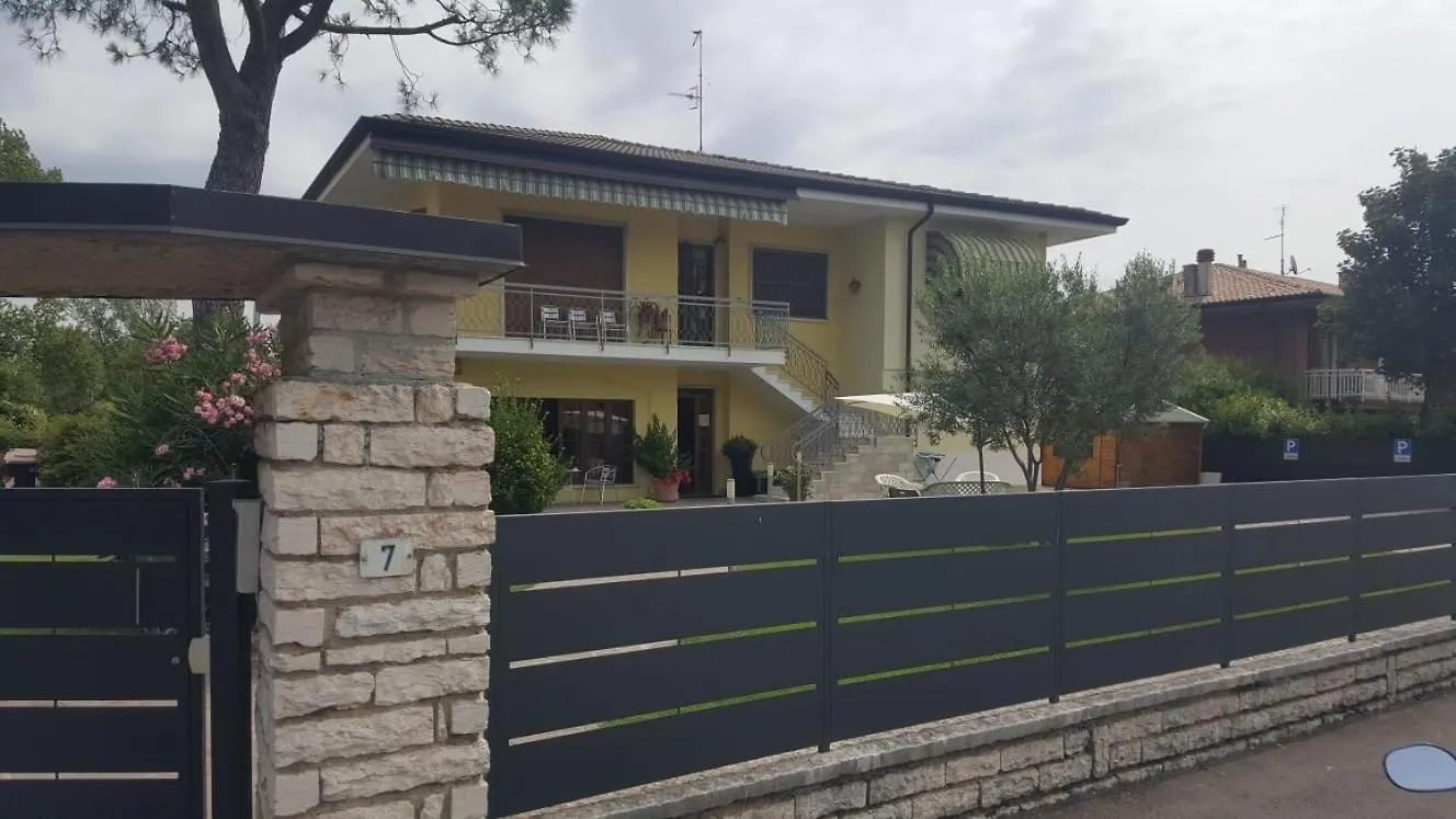 Guest house Il Melograno Hotel Peschiera del Garda Italy